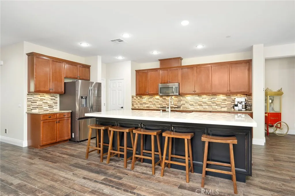 20530 Cheryl Lane, Saugus, California 91350 home-pic-26